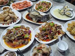 -四川小胡子海鲜(丁村万人海鲜广场店)