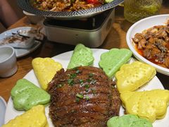 -黄泥岗·地道湖北菜(奥特莱斯店)