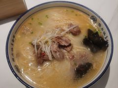 -镇南锅盖面馆(解放路店)