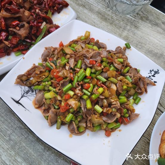 阿东一家湘菜小馆(玥苑小区店)