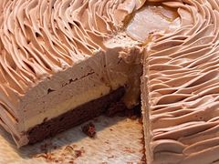 -VERIE BAKEHOUSE