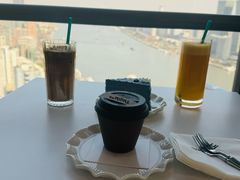 -看得到风景的咖啡馆(白玉兰广场店)