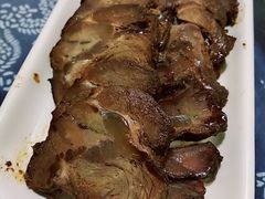 酱牛肉-唔呶喔哩酒家(生产街店)