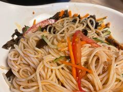 凉米线-缘生态云南菜·野生菌庭院餐厅(华侨城店)
