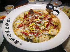 老坛酸菜鲈鱼-江渔儿酸菜鱼(港湾1号店)