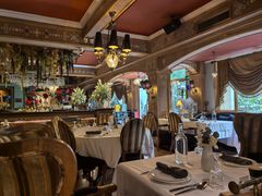 -火车头法国西餐厅