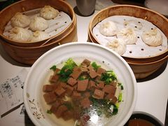 -馋三尺蟹粉小笼(人民广场店)