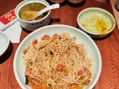 -裕兴记•蟹黄面馆(人民广场店)