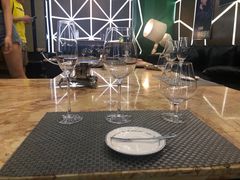 -简奥斯汀·赫本酒吧