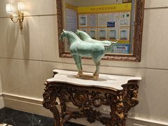 -茂名熹龙国际大酒店(人民广场高铁站店)