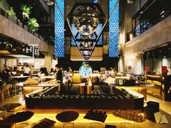 -The ROOF (通盈中心店)
