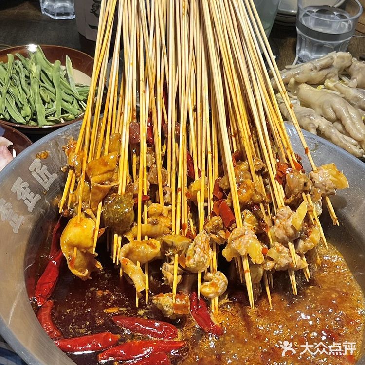 绵阳这家串串这么卷？