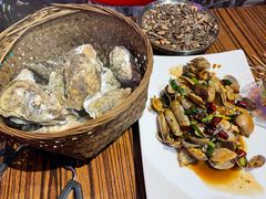-蚝堡海鲜·威海菜·海肠捞饭·烧烤·亚洲吃蚝公司(幸福门店)
