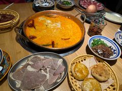 -洱火云南酸菜牛肉火锅(石景山当代商城店)