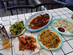 -日照大牌檔•小船海鲜(万平口店)
