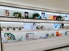 -J-Optical佳视明眼镜·蔡司视觉(青岛金茂览秀城店)