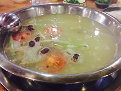 羊肉汤锅-去吃小龙虾·江湖菜·烧烤(南滨路店)