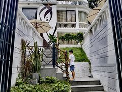 -Mark&Mars Restaurant