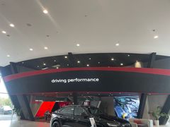 -上海永达奥诚奥迪4S店(申江路店)