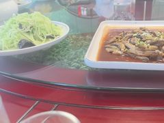 -巩本明鱼屋子