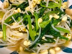 -乐禧母婴全自营月嫂(宝山店)