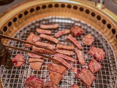 -铭牛烧肉·和牛海鲜自助(高新月牙湖店)