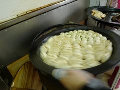 -黄阿姨锅贴大王(万航渡路店)