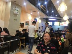 大堂-螺小胖柳州螺蛳粉(钟楼总店)