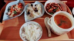 -大美母婴月子中心