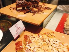 -飨食汇全日制餐厅·昆山皇冠假日酒店(九方店)