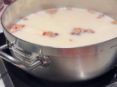 -尚尚仙·酸汤猪手·猪肚鸡火锅(华联万柳购物中心店)