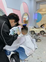 -星咔萌·StarCamo儿童剪发(东坝万达广场店)