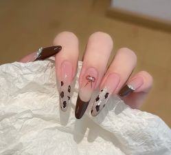 -Ami nail爱米美甲美睫