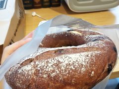 巧克力奶油圈-Juicy Bakery(大学路店)