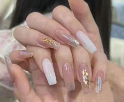 -雅诗迪·美甲美睫纹绣养生美容院