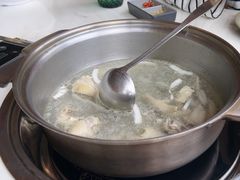-喃喃椰·糟粕醋·椰子鸡火锅(七堡花园店)