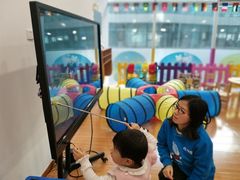 -抱抱熊托育中心(大悦城店)