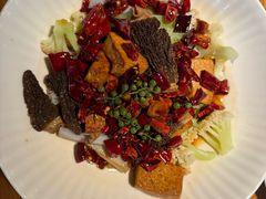 羊肚菌麻辣香锅-庆春朴门