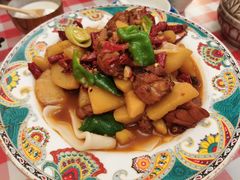 新疆沙湾大盘鸡-巴依老爷新疆美食(魏公村店)