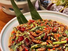 -老滇山寨•云南特色菜•地方菜•民族风情歌舞表演(金碧店)