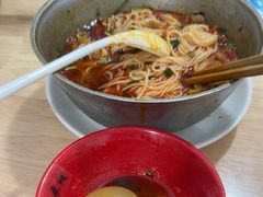 -铁锅哥米线