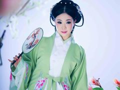 -九月鹰飞汉服摄影工作室