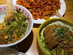 -小三峡食府(西五路店)
