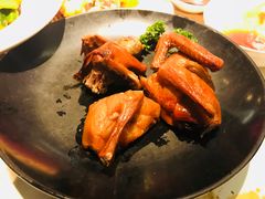 红烧乳鸽-汤城小厨(西直门凯德MALL店)