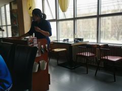 靠窗位-95号酱骨·一块豆腐(展春园西路店)