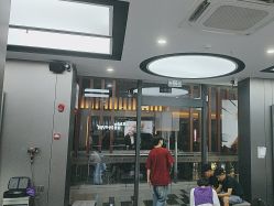 -米可造型烫发染发