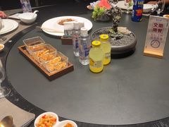 -忆江南·临江鱼馆