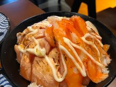 三文鱼火山丼-魔丼屋(日月光店)