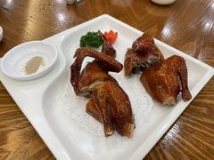 脆皮烧乳鸽-富豪酒家(正大广场店)