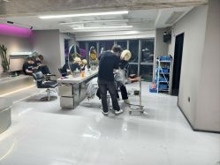 -宫铭烫发染发接发店